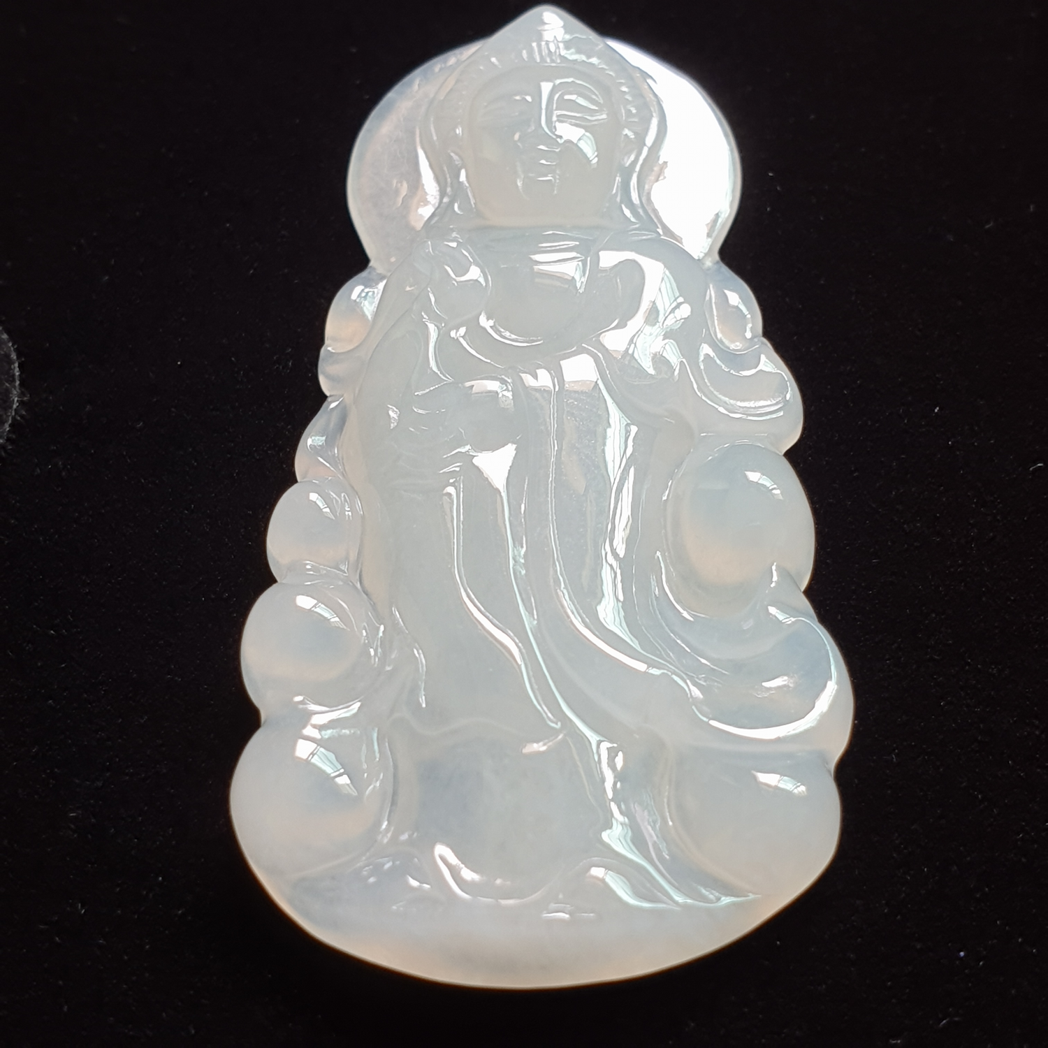 冰种观音翡翠吊坠 (Type A Icy Jadeite Jade GuanYin Pendant) PGY31125