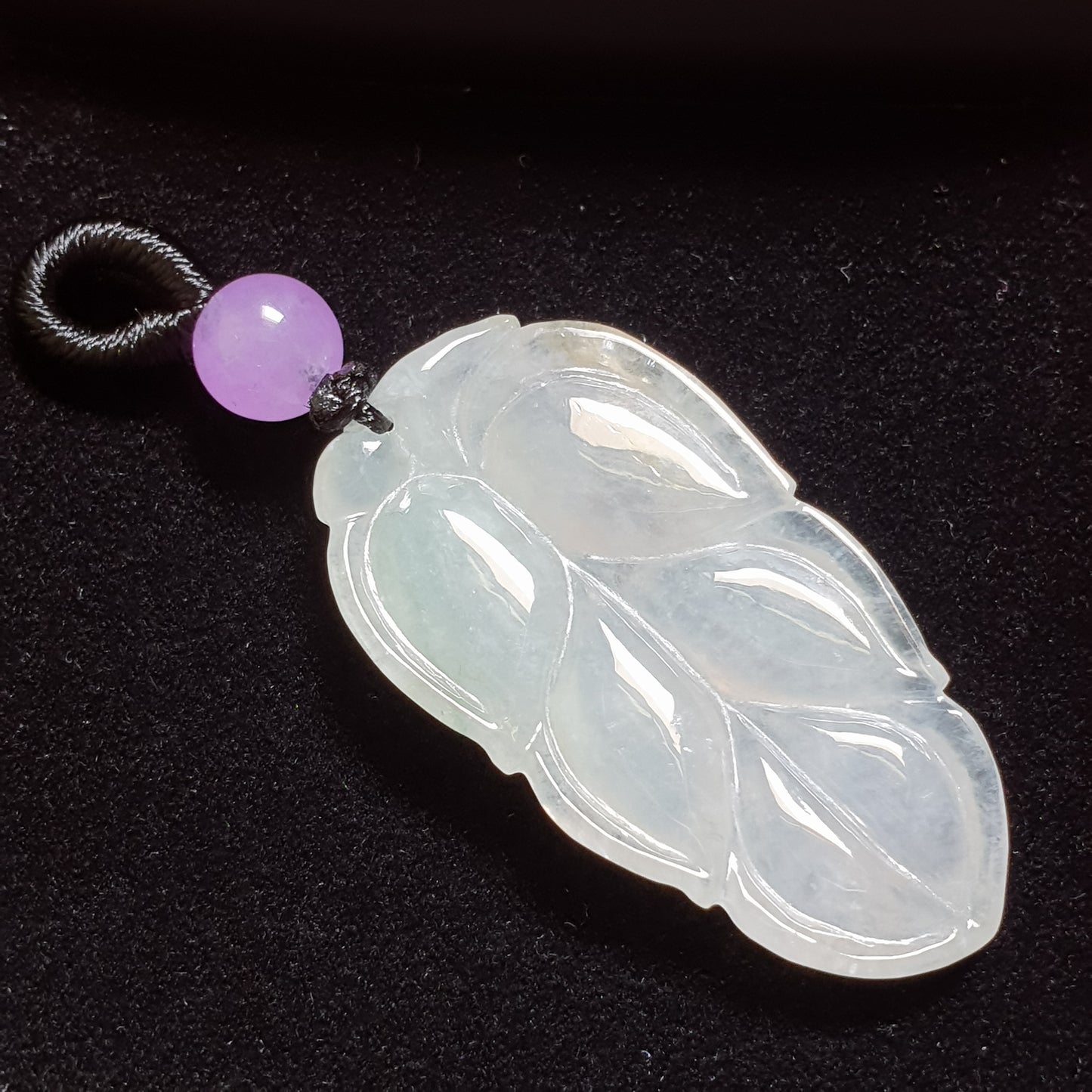 糯种叶子翡翠吊坠 (Type A Jadeite Jade Leaf Pendants) PLF29696