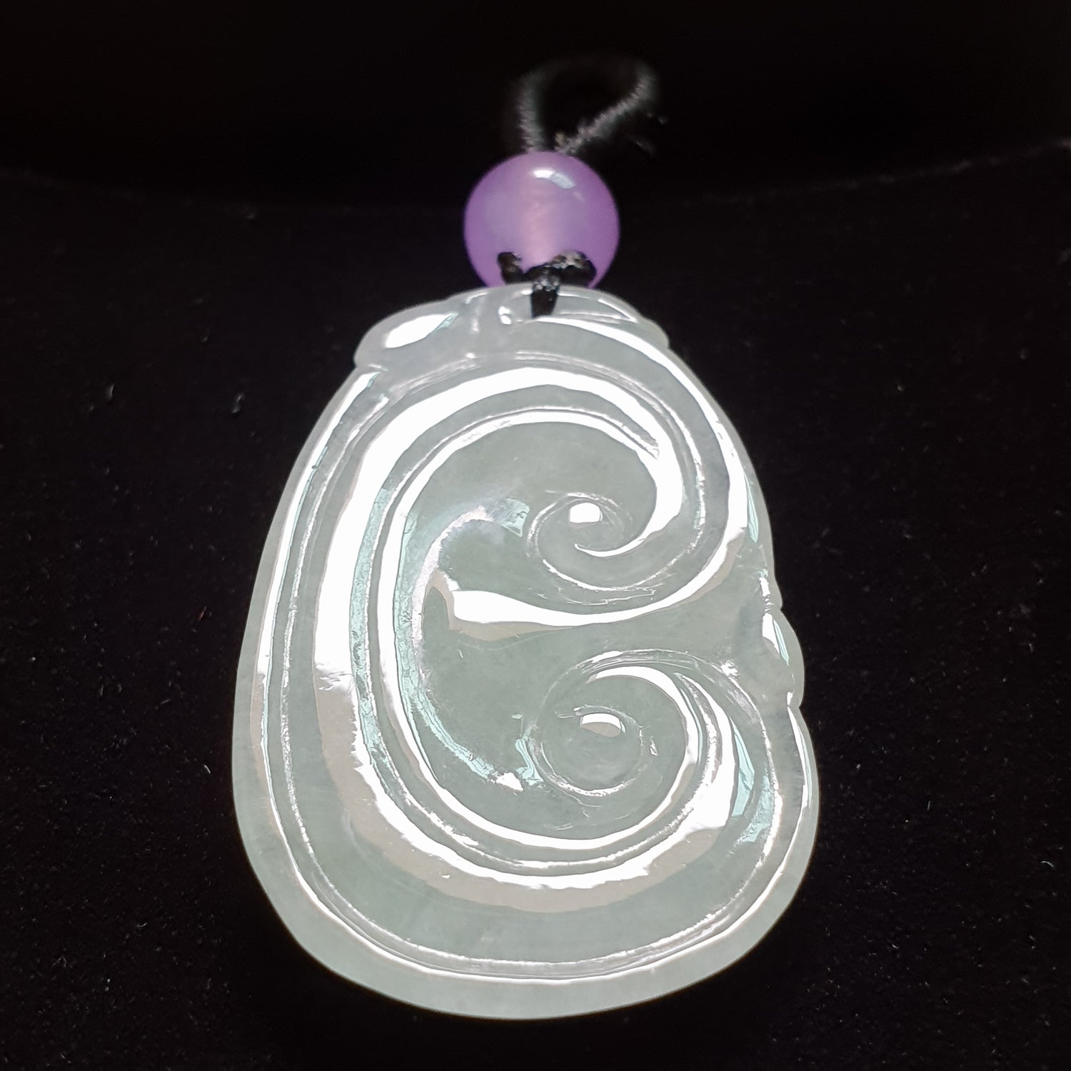 糯种如意翡翠吊坠 (Type A Jadeite Jade RuYi Pendants) PRY29684