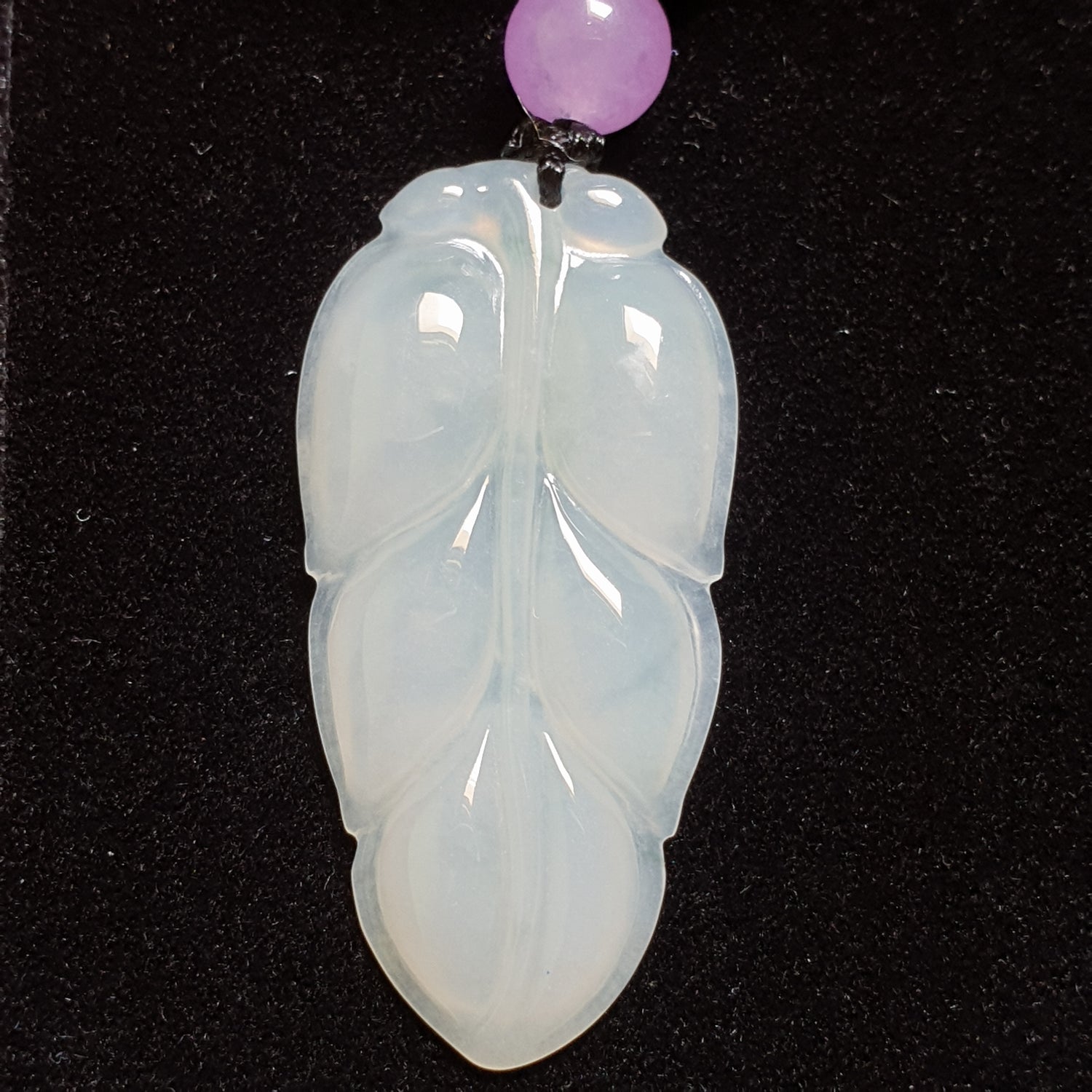 糯种叶子翡翠吊坠 (Type A Jadeite Jade Leaf Pendants) PLF29695