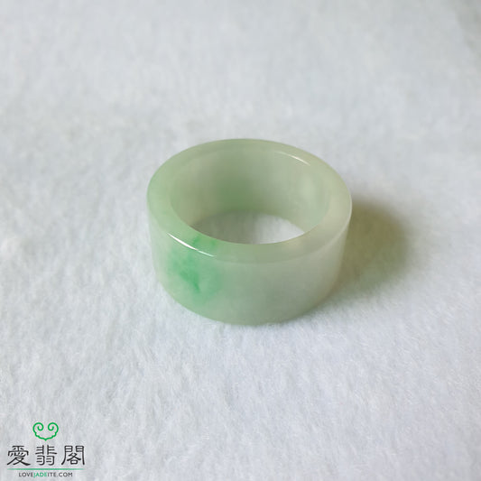 Size 32(Diameter 23.1mm) Myanmar Natural Type A Green Jadeite Jade Singapore Male Men Thumb Ring (缅甸天然A货飘绿翡翠男性男士新加坡扳指) RPJ98668