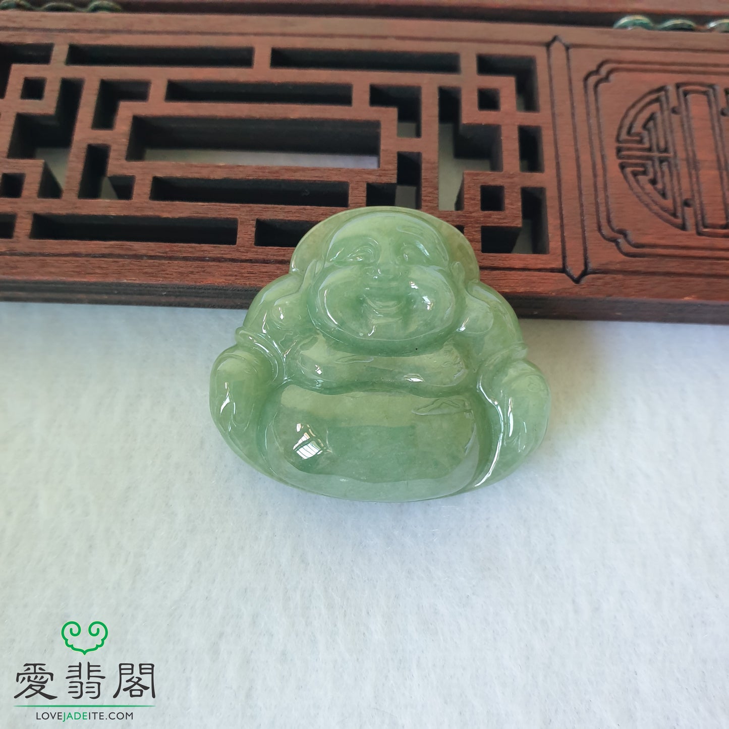 Love Jadeite Natural Myanmar Burma Type A Green Jadeite Jade Laughing Buddha Jewelry Pendant Jewellery in Singapore 新加坡爱翡阁缅甸天然A货绿翡翠佛公笑佛吊坠首饰