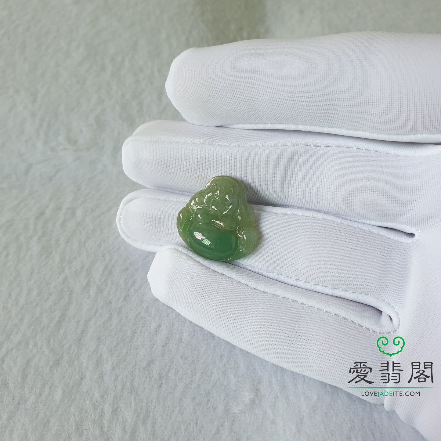 Love Jadeite Natural Myanmar Burma Type A Green Jadeite Jade Laughing Buddha Jewelry Pendant Jewellery in Singapore 新加坡爱翡阁缅甸天然A货绿翡翠佛公笑佛吊坠首饰