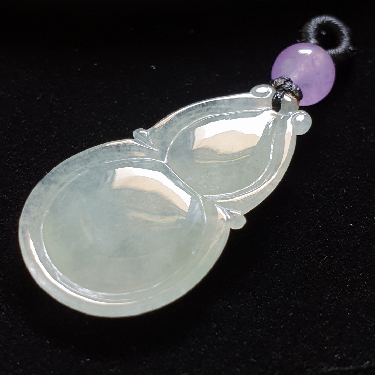 糯种葫芦翡翠吊坠 (Type A Jadeite Jade Gourd Pendant) PGD29681