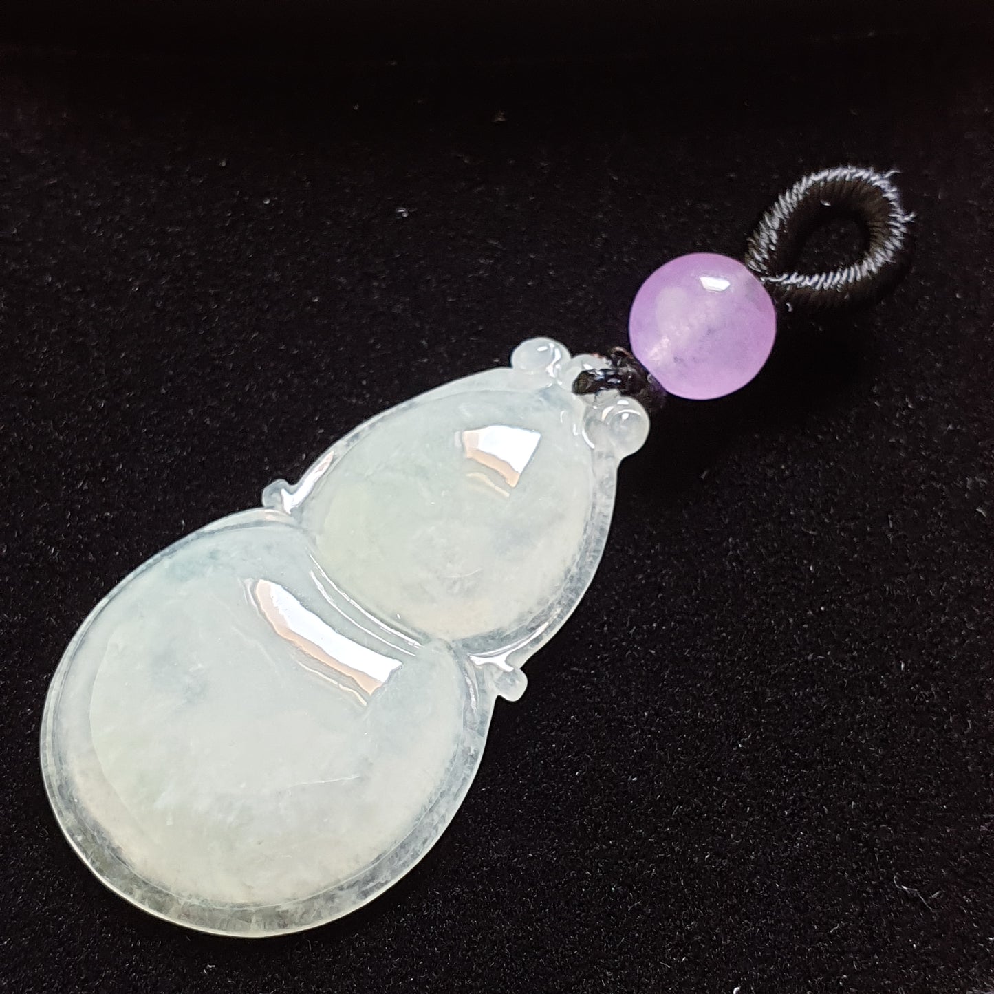 糯种葫芦翡翠吊坠 (Type A Jadeite Jade Gourd Pendant) PGD29681