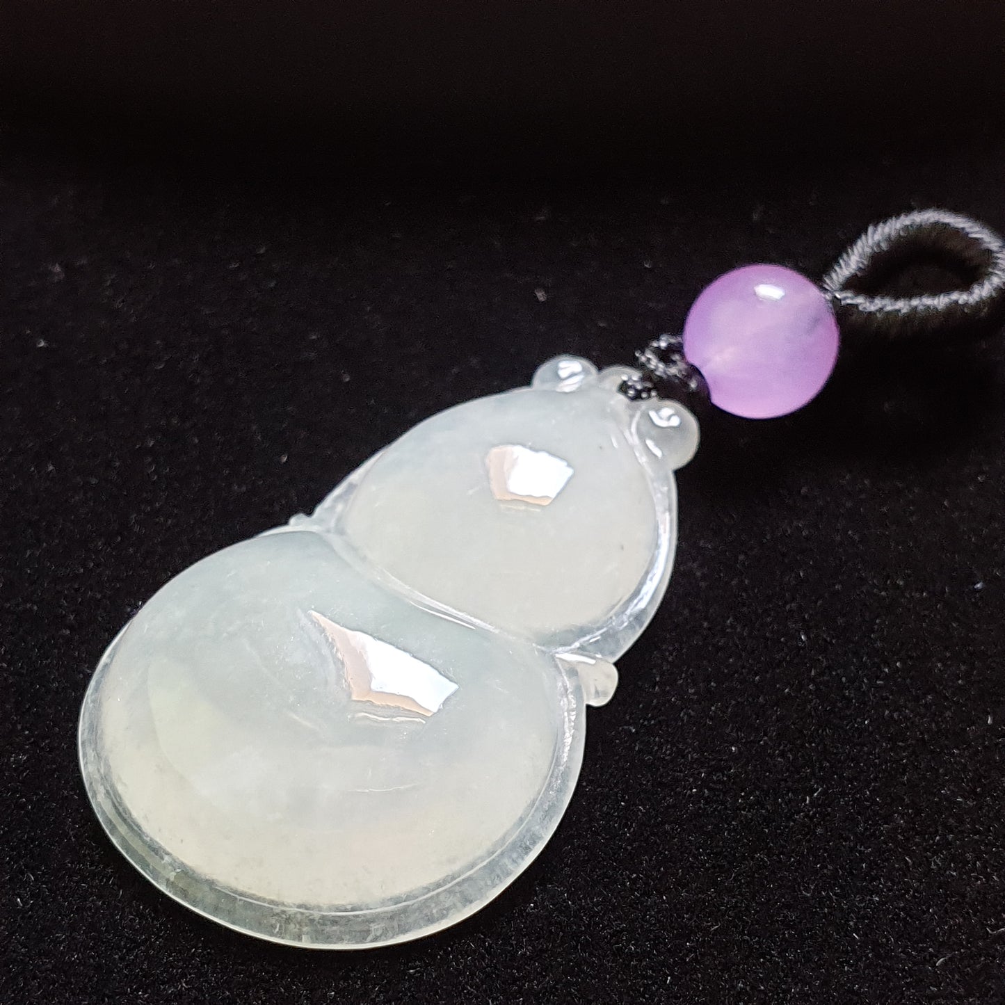 糯种葫芦翡翠吊坠 (Type A Jadeite Jade Gourd Pendant) PGD29683