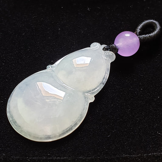 糯种葫芦翡翠吊坠 (Type A Jadeite Jade Gourd Pendant) PGD29686