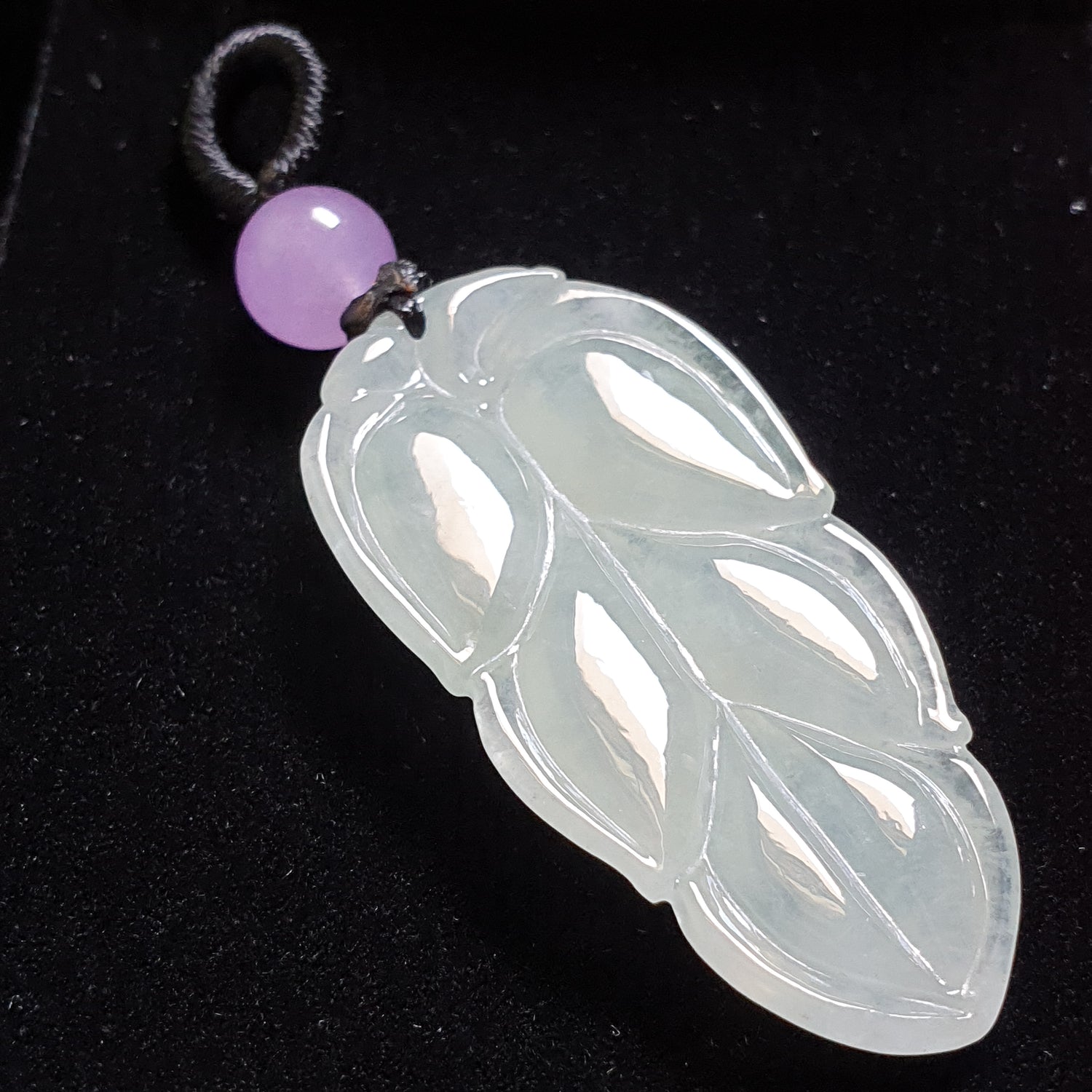 糯种叶子翡翠吊坠 (Type A Jadeite Jade Leaf Pendants) PLF29675