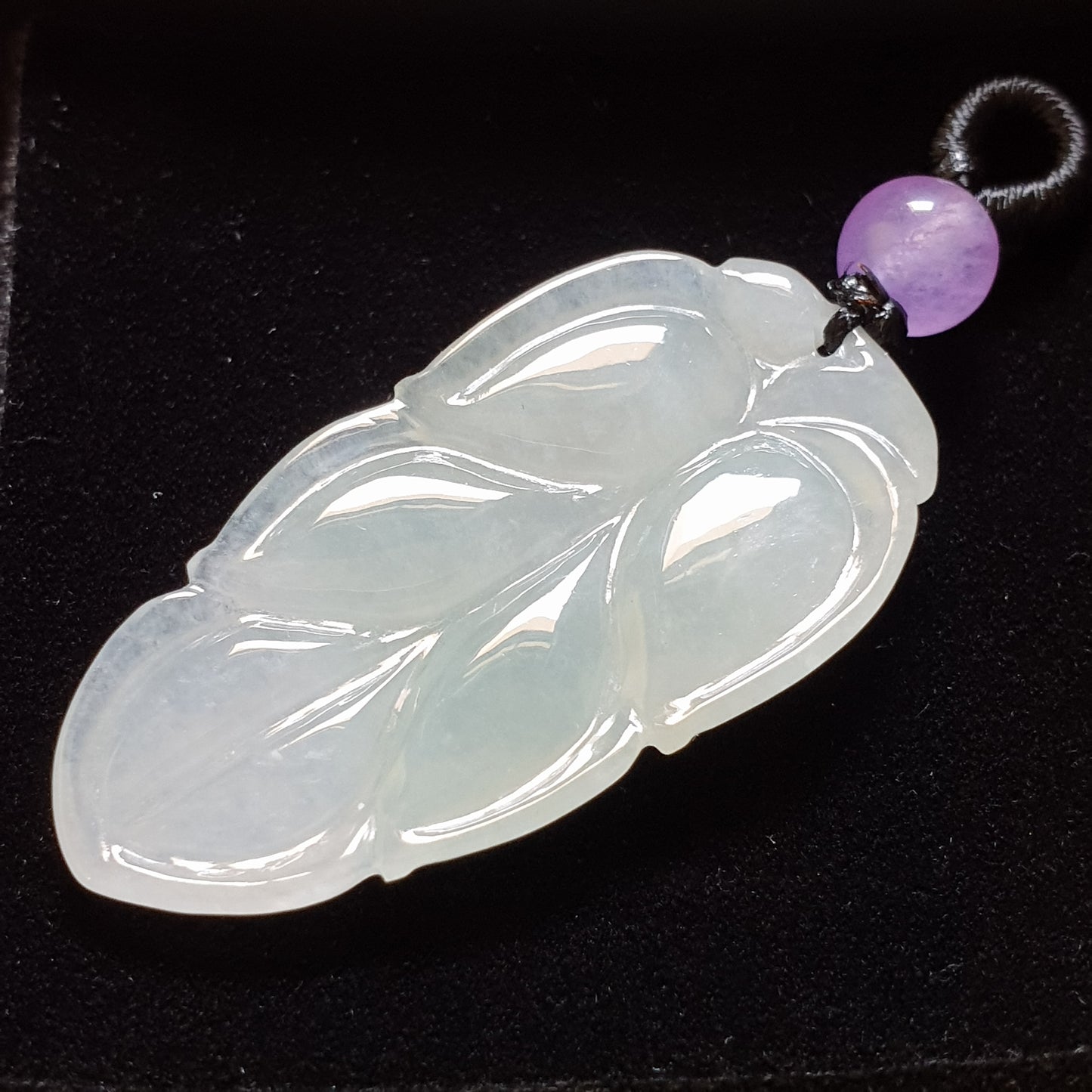 糯种叶子翡翠吊坠 (Type A Jadeite Jade Leaf Pendants) PLF29676