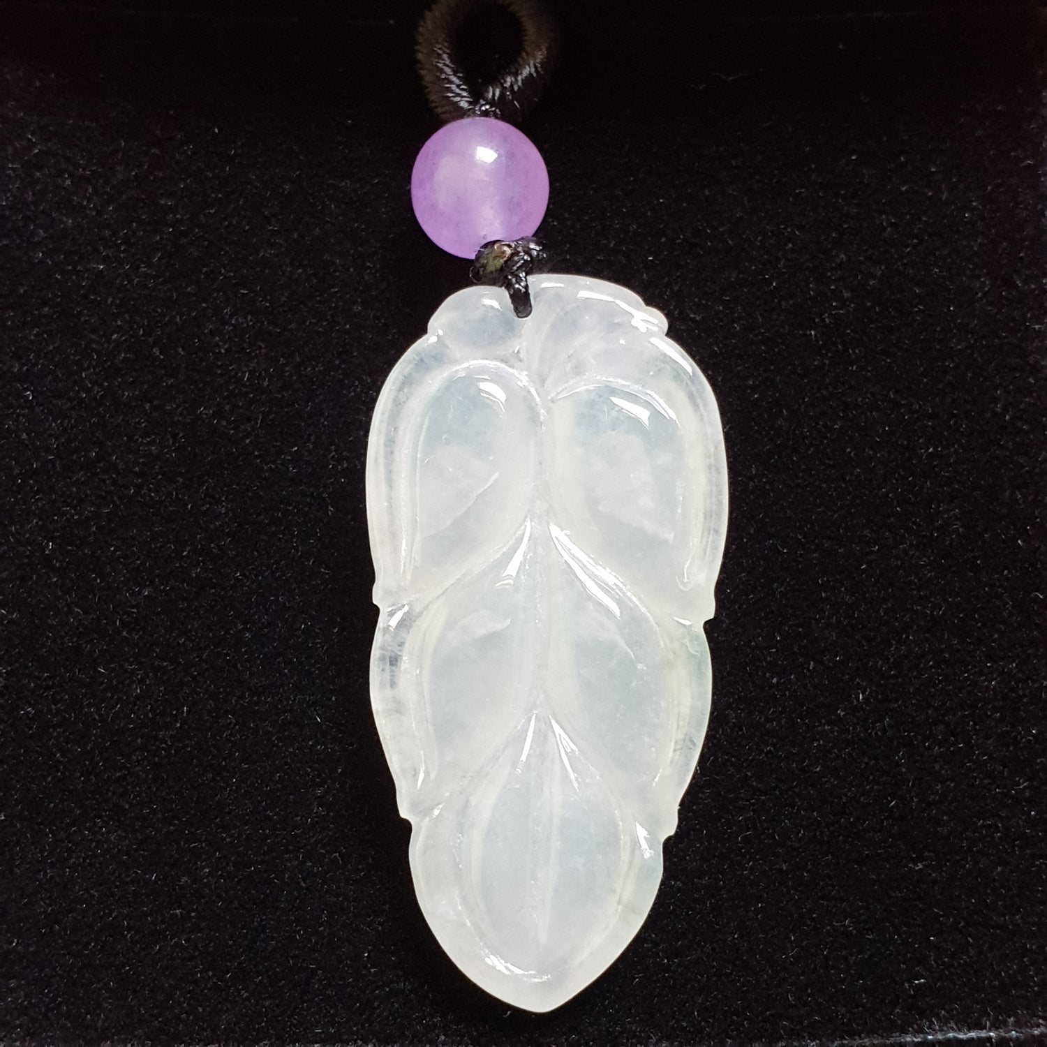 糯种叶子翡翠吊坠 (Type A Jadeite Jade Leaf Pendants) PLF29697