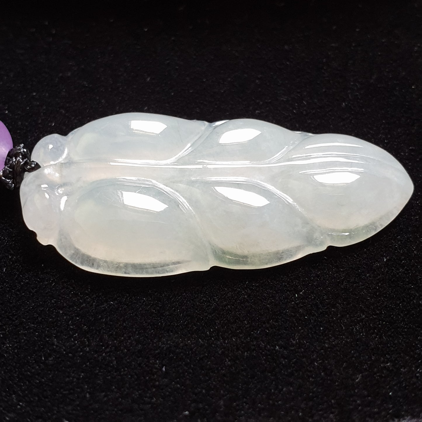 糯种叶子翡翠吊坠 (Type A Jadeite Jade Leaf Pendants) PLF29697