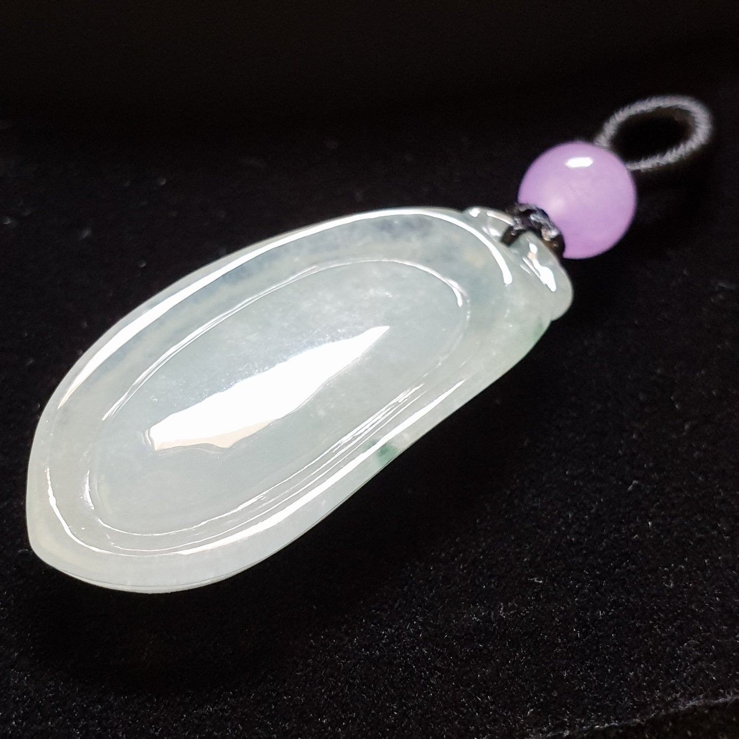 糯种福瓜翡翠吊坠 (Type A Jadeite Jade Melon Pendants) PML29691