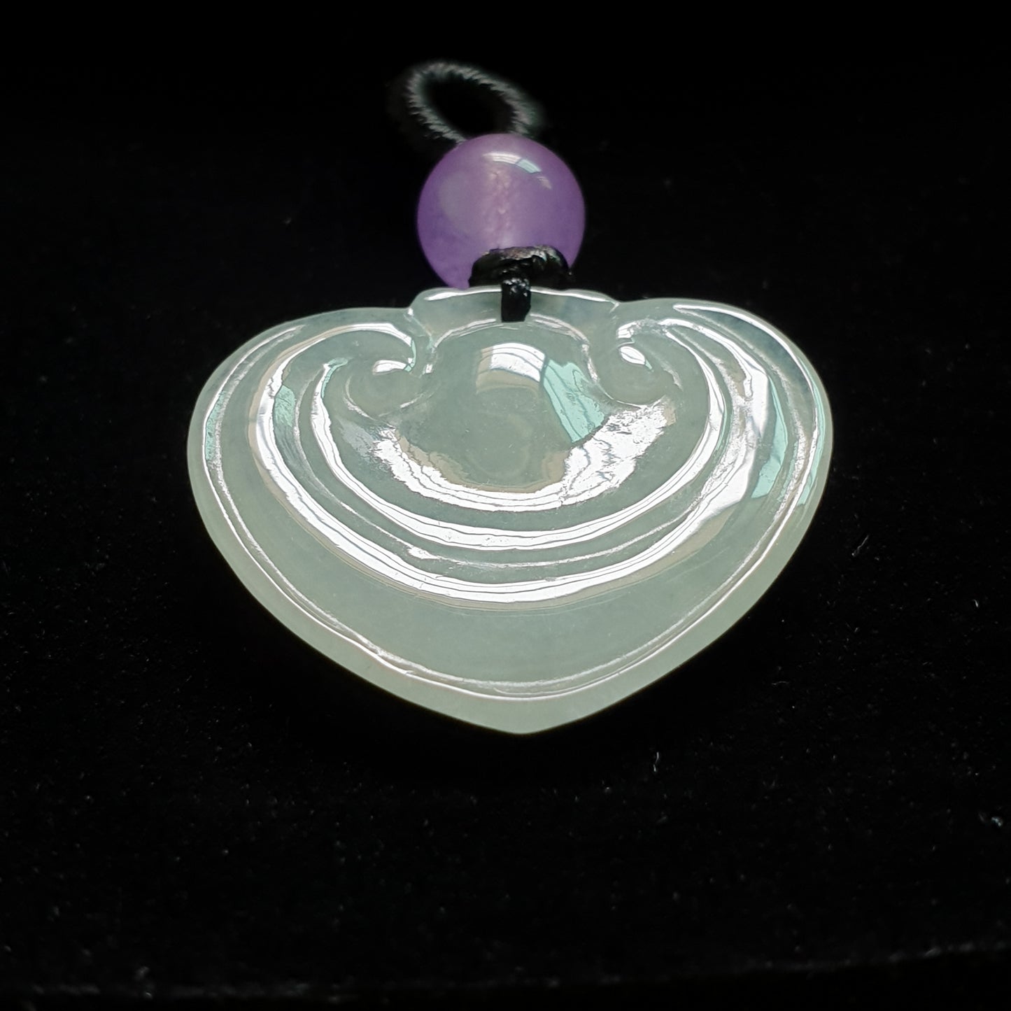 糯种如意翡翠吊坠 (Type A Jadeite Jade RuYi Pendants) PRY29704