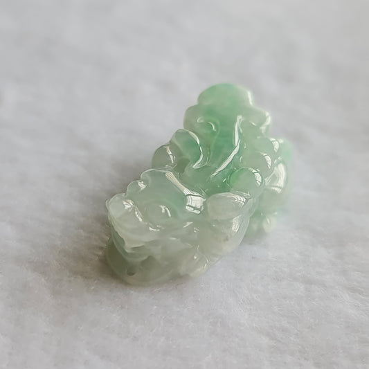 淡绿翡翠貔貅吊坠 (Type A Light Green Jadeite Jade PiXiu Pendant) PPX09051