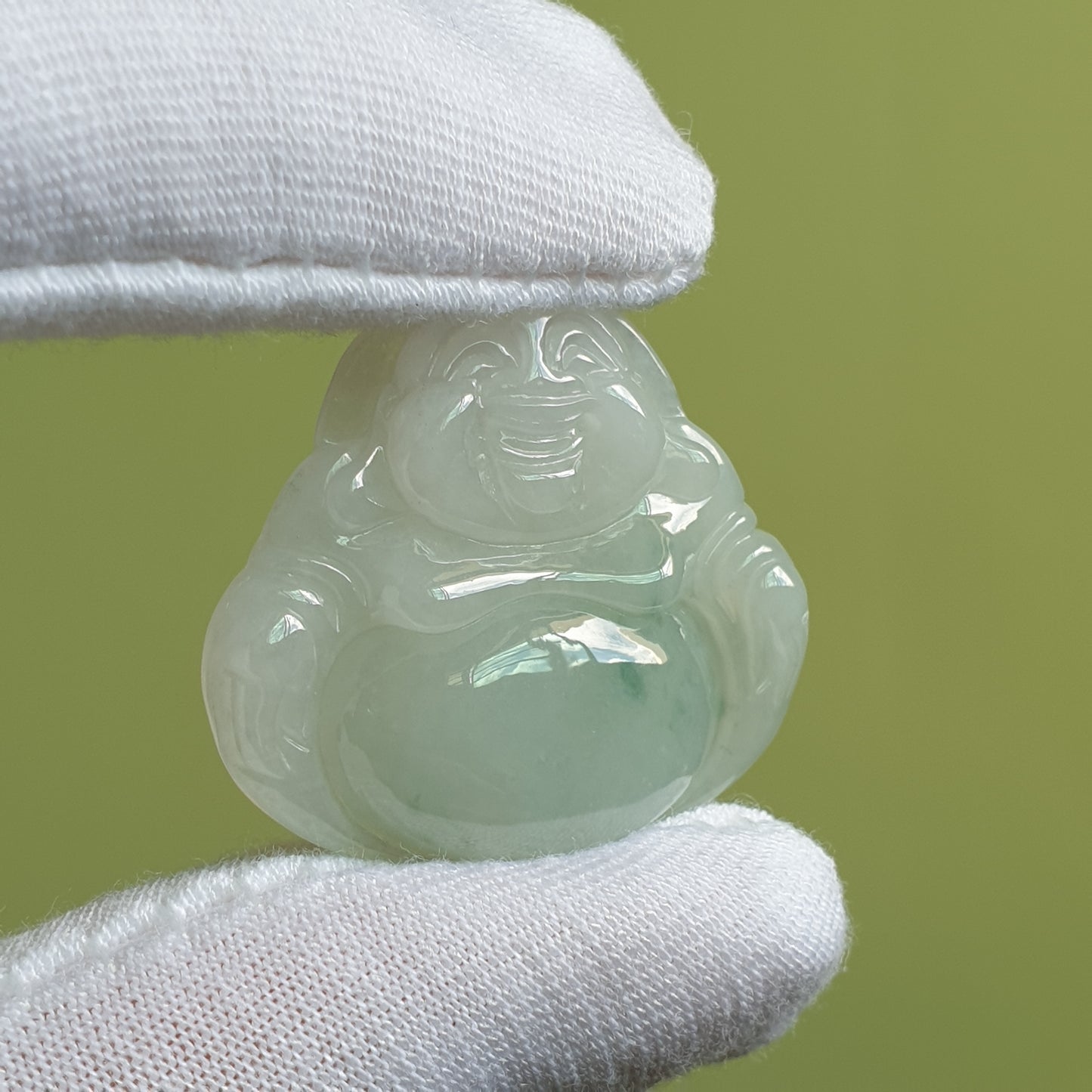 糯种翡翠佛公/笑佛吊坠 (Type A Translucent Jadeite Jade Laughing Buddha Pendant) PLB31123